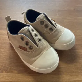 Old Navy Brown Sneakers - 5