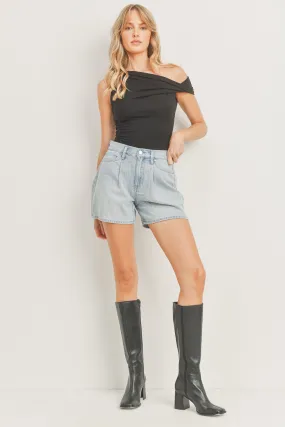 Short Pleated Light Denim
