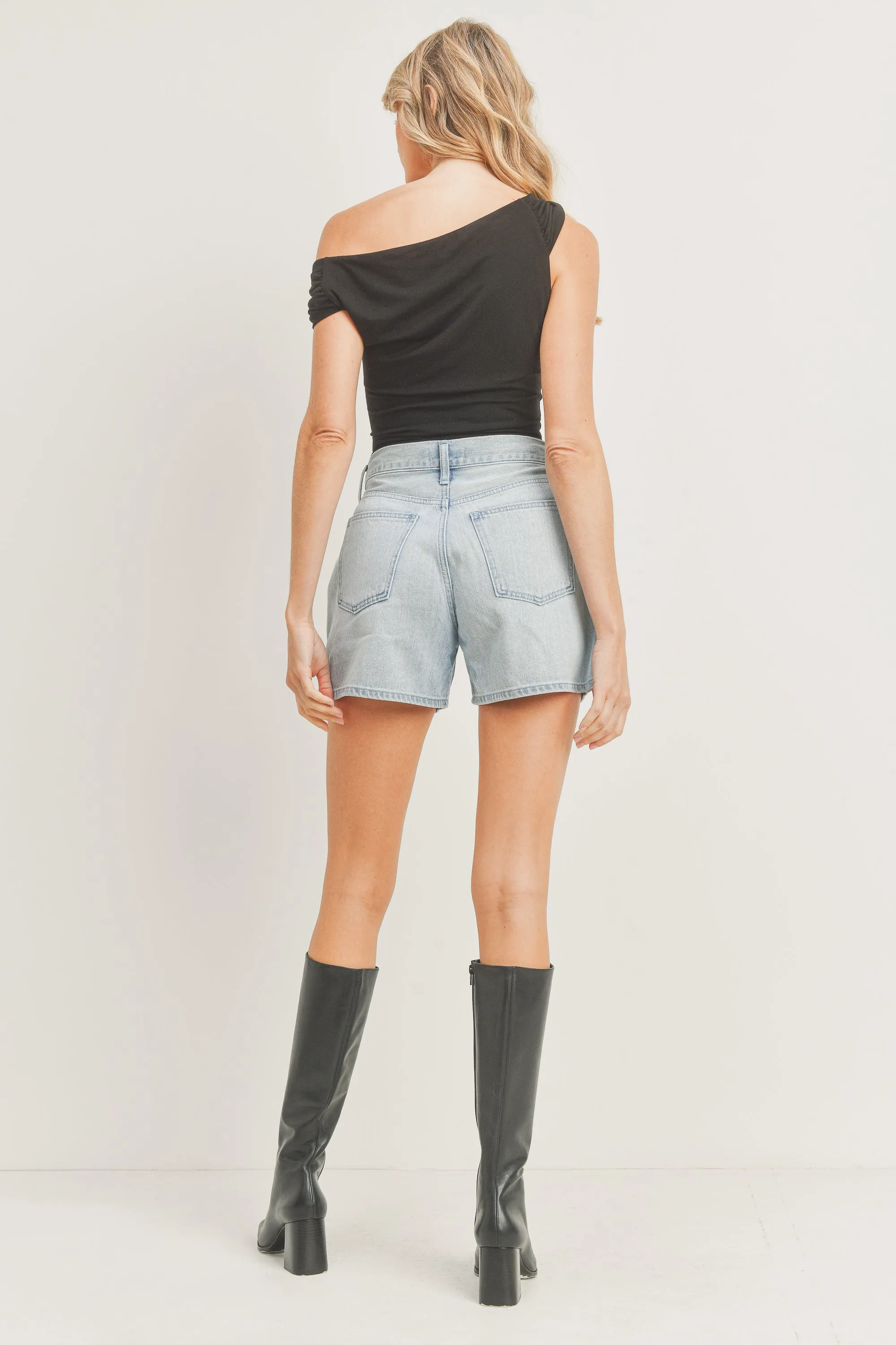 Short Pleated Light Denim